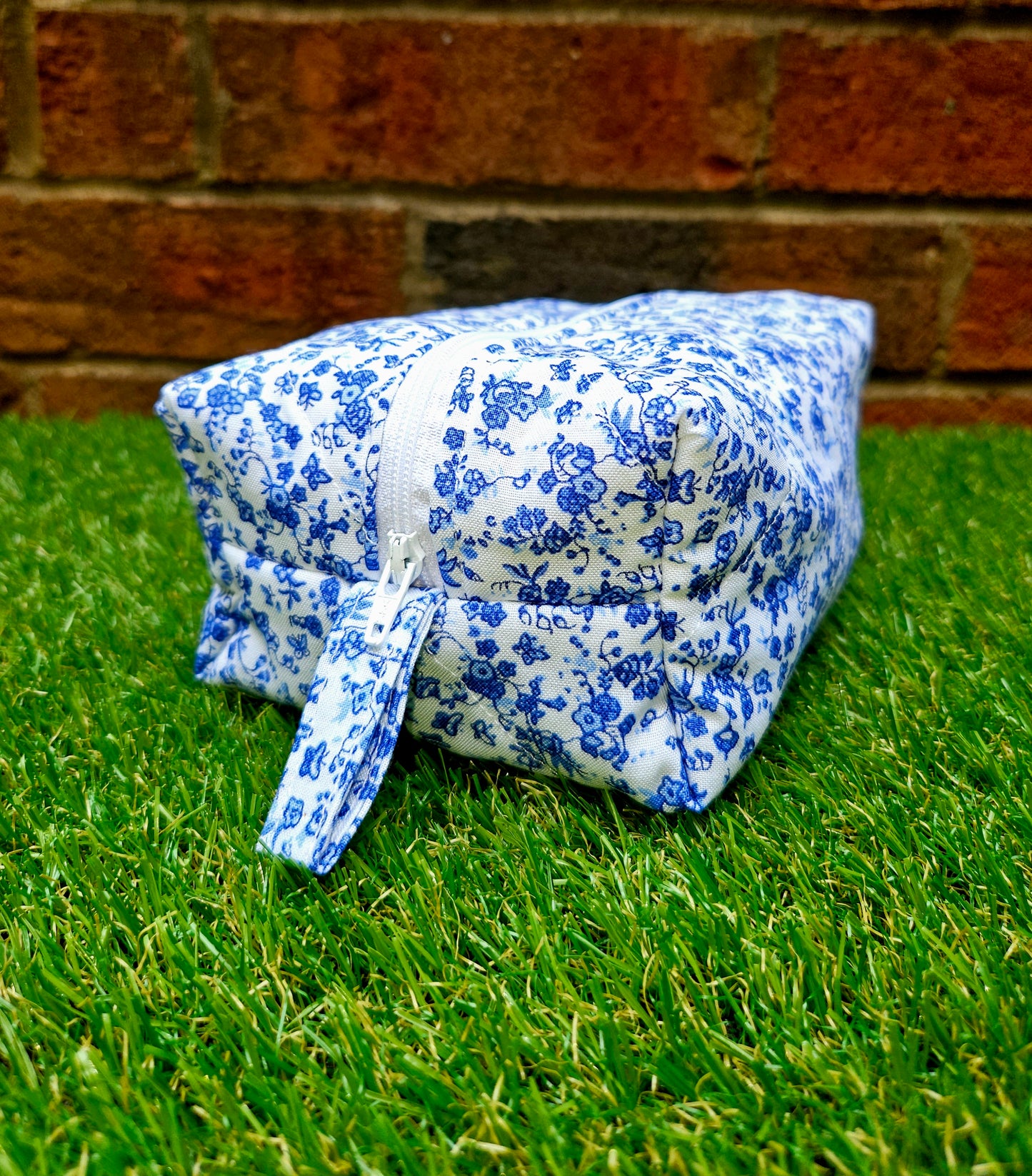 Blue and White Floral Make-up Bag