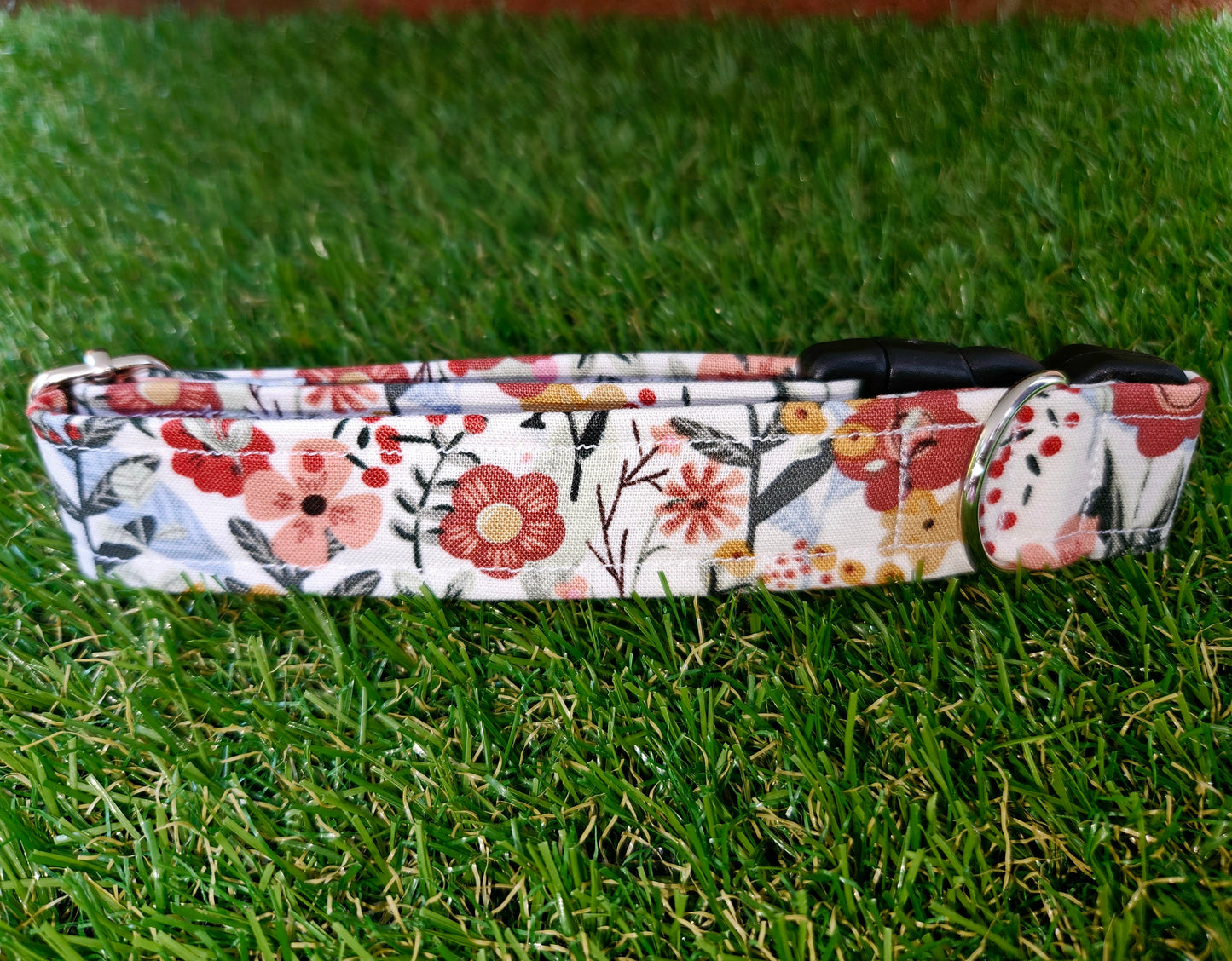 White Floral Collar