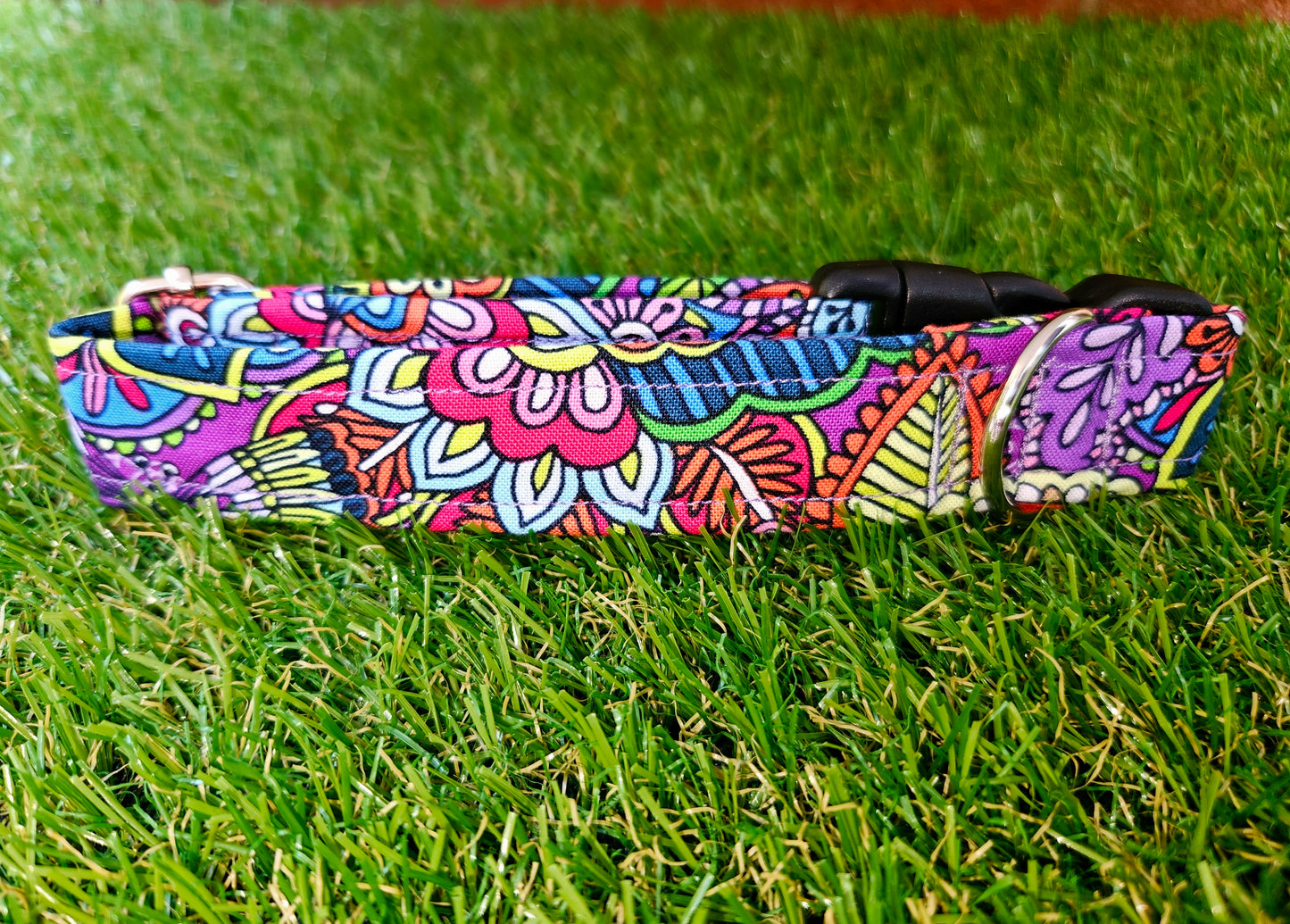 Purple Paisley Print Collar