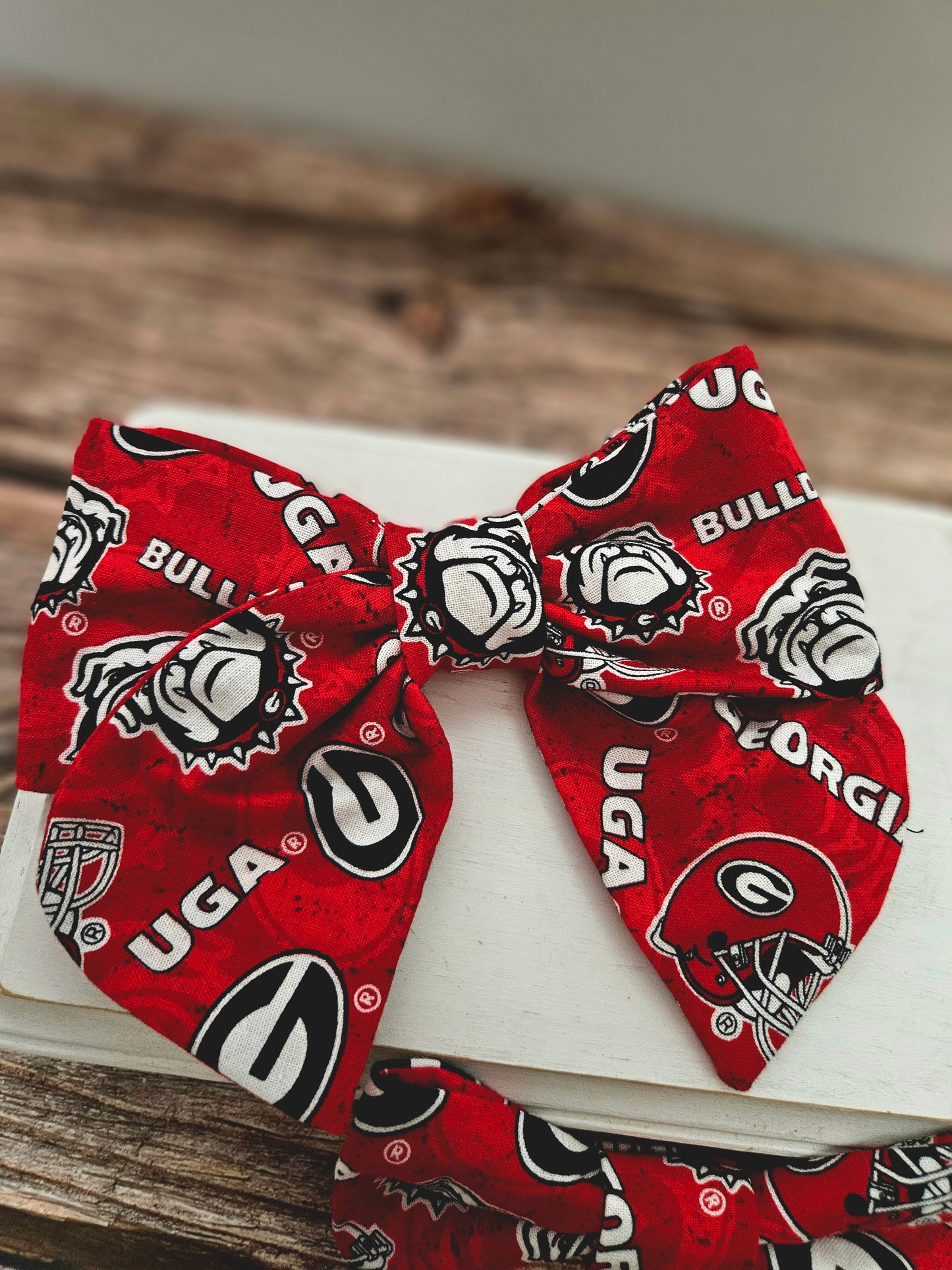 Bulldog Sailor Bow