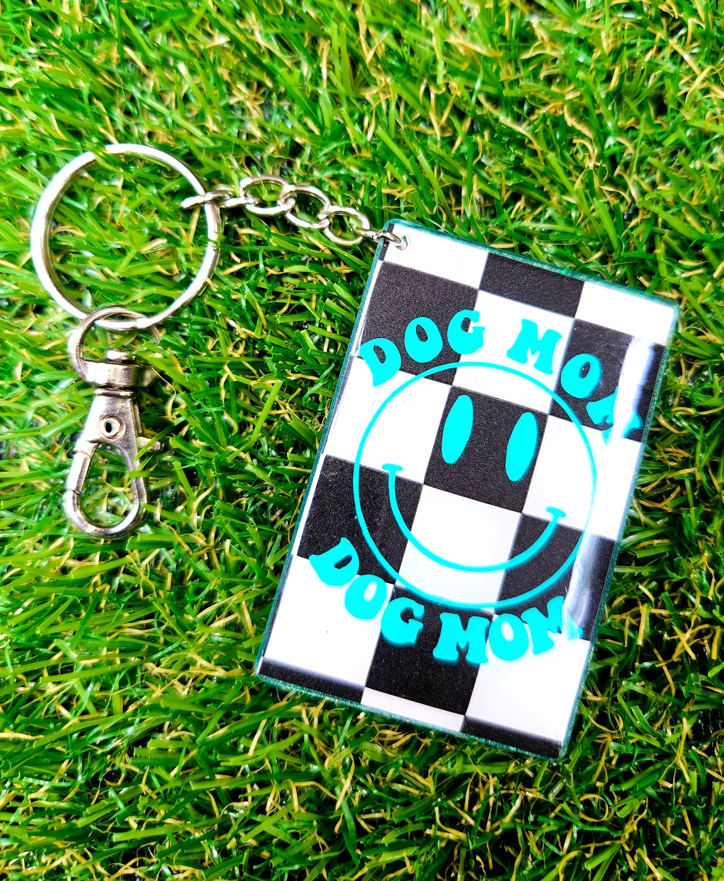 Dog Mom Smiley Keychain