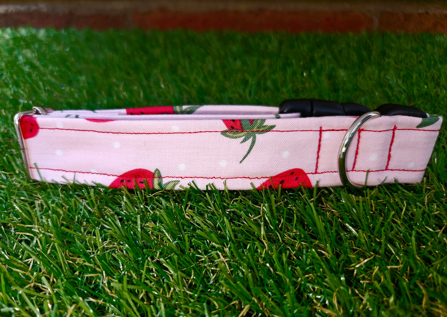 Strawberry Collar