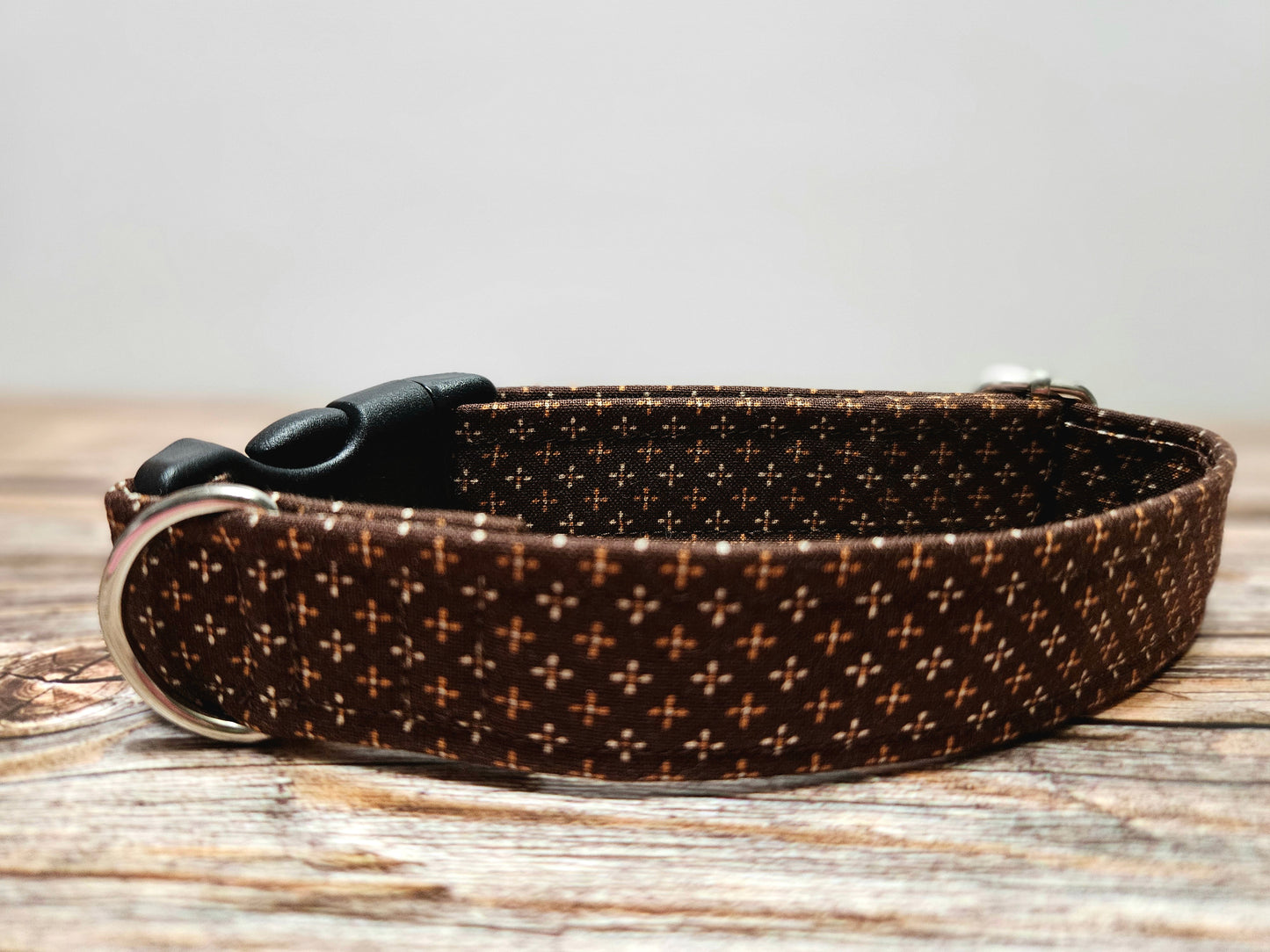 Brown Collar