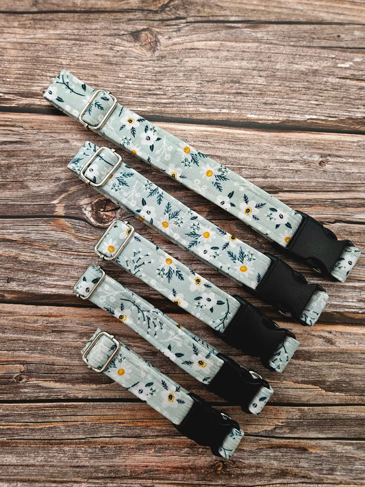 Green Floral Collar
