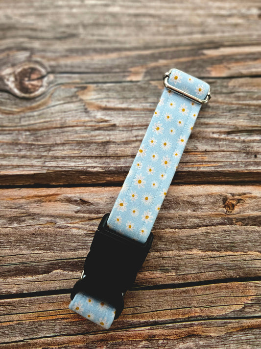 Light Blue Daisy Collar