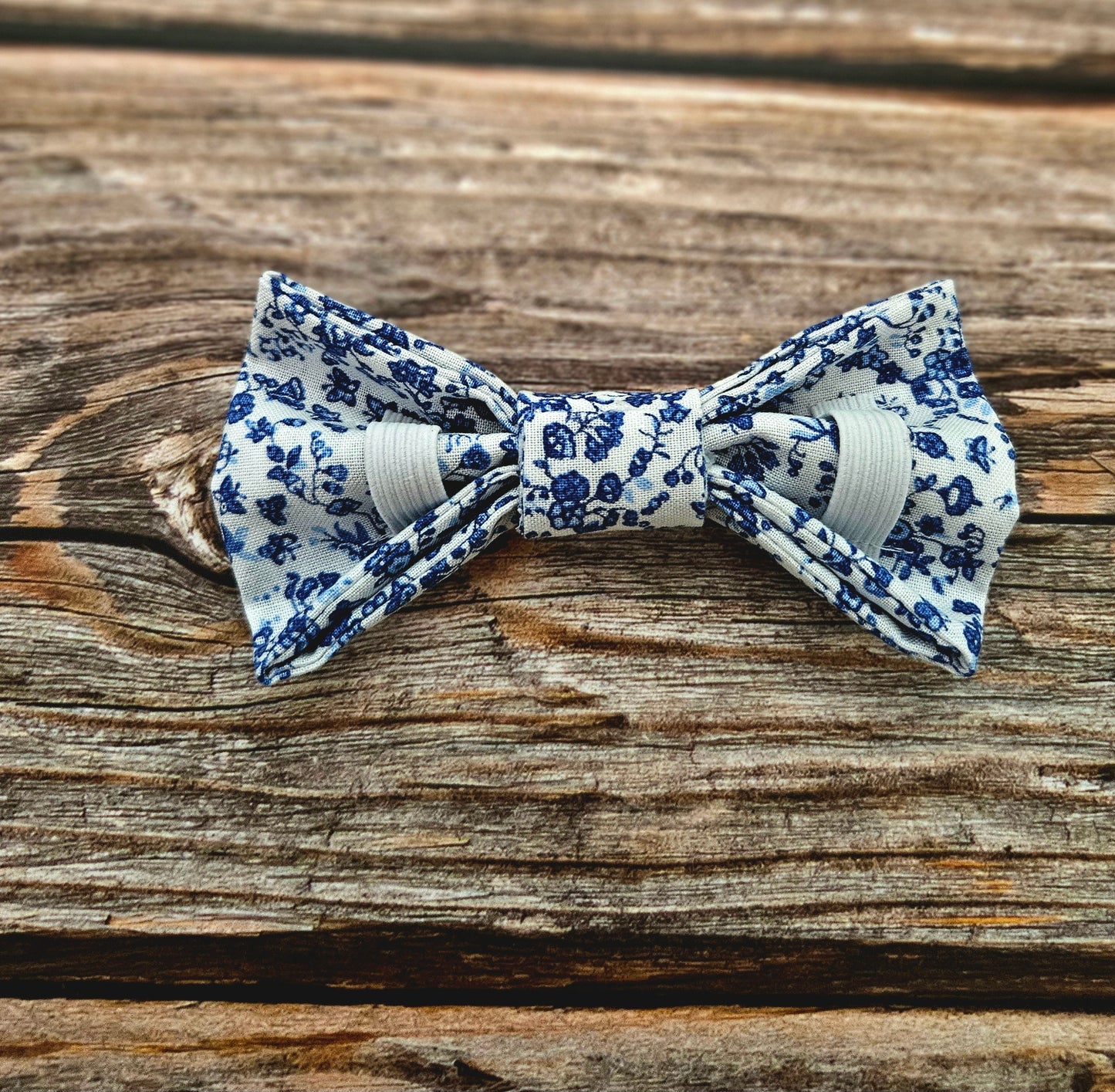 Vintage Floral Bowtie