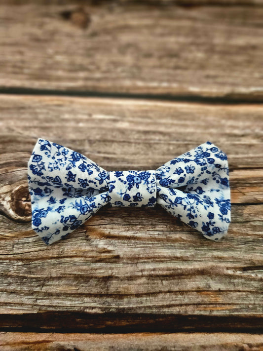 Vintage Floral Bowtie